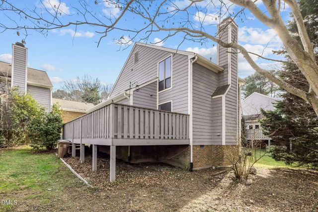 127 Clancy Circle, Cary, NC 27511