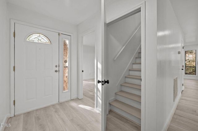 127 Clancy Circle, Cary, NC 27511