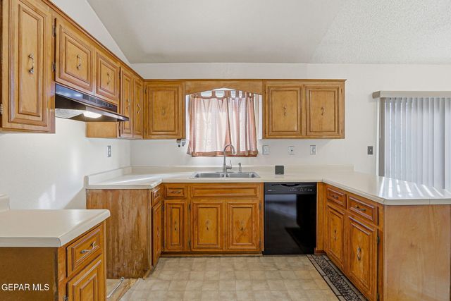 3736 Breckenridge Drive, El Paso, TX 79936