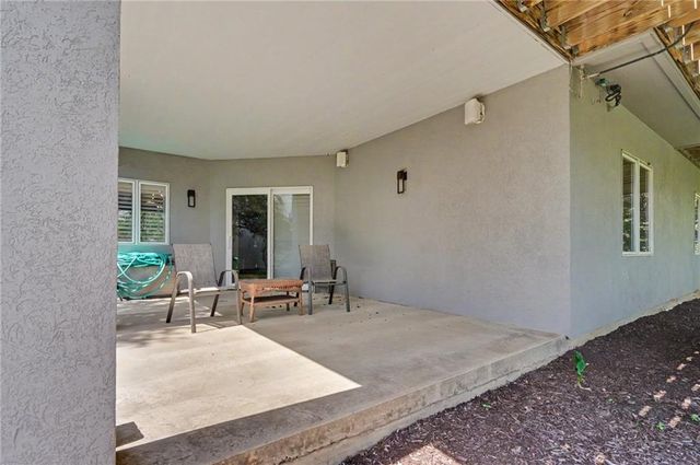 1560 Fountain Drive, Lawrence, KS 66047