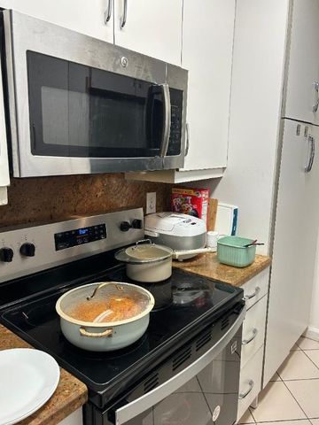 1960 NE 173rd Street, North Miami Beach, FL 33162