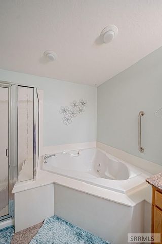 484 Hickory Circle, Idaho Falls, ID 83404