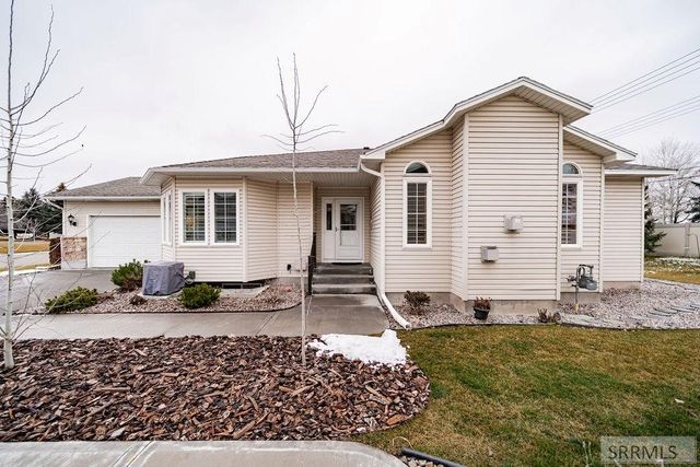 484 Hickory Circle, Idaho Falls, ID 83404