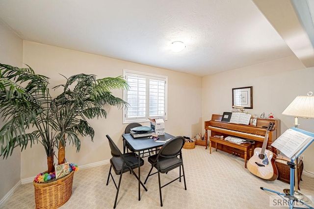 484 Hickory Circle, Idaho Falls, ID 83404