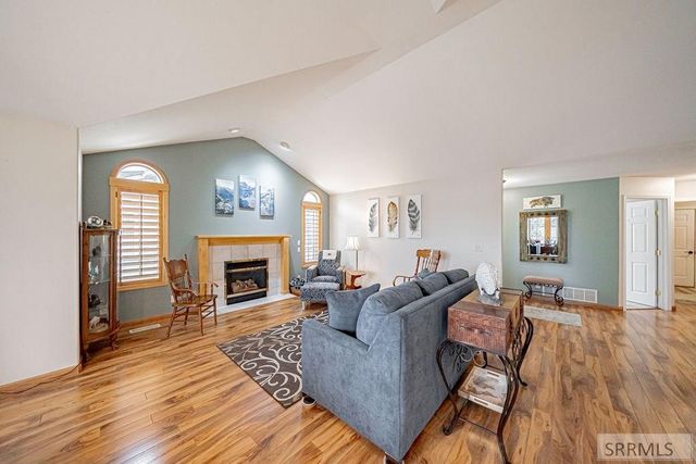 484 Hickory Circle, Idaho Falls, ID 83404