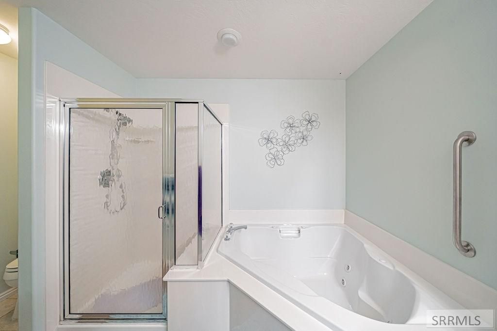 Image 35 of property listing at 484 Hickory Circle, Idaho Falls, ID 83404