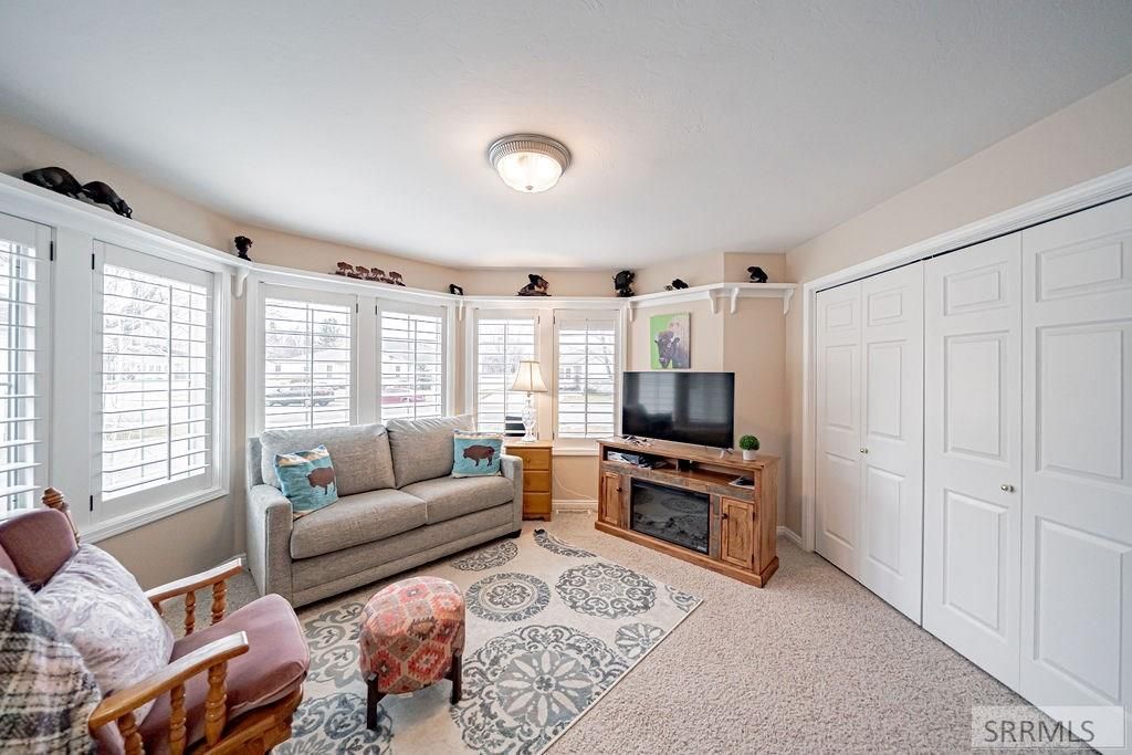 Image 42 of property listing at 484 Hickory Circle, Idaho Falls, ID 83404