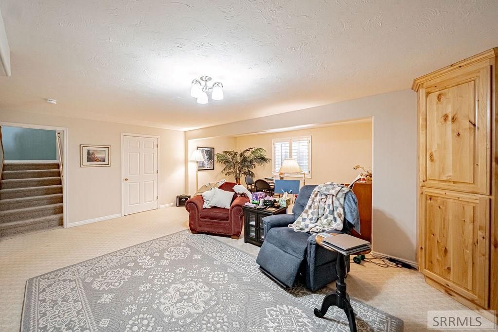 Image 53 of property listing at 484 Hickory Circle, Idaho Falls, ID 83404