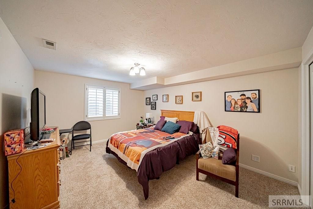 Image 56 of property listing at 484 Hickory Circle, Idaho Falls, ID 83404