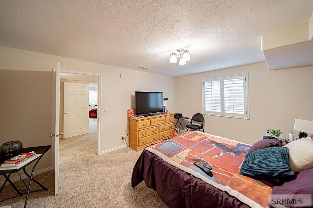 Image 57 of property listing at 484 Hickory Circle, Idaho Falls, ID 83404