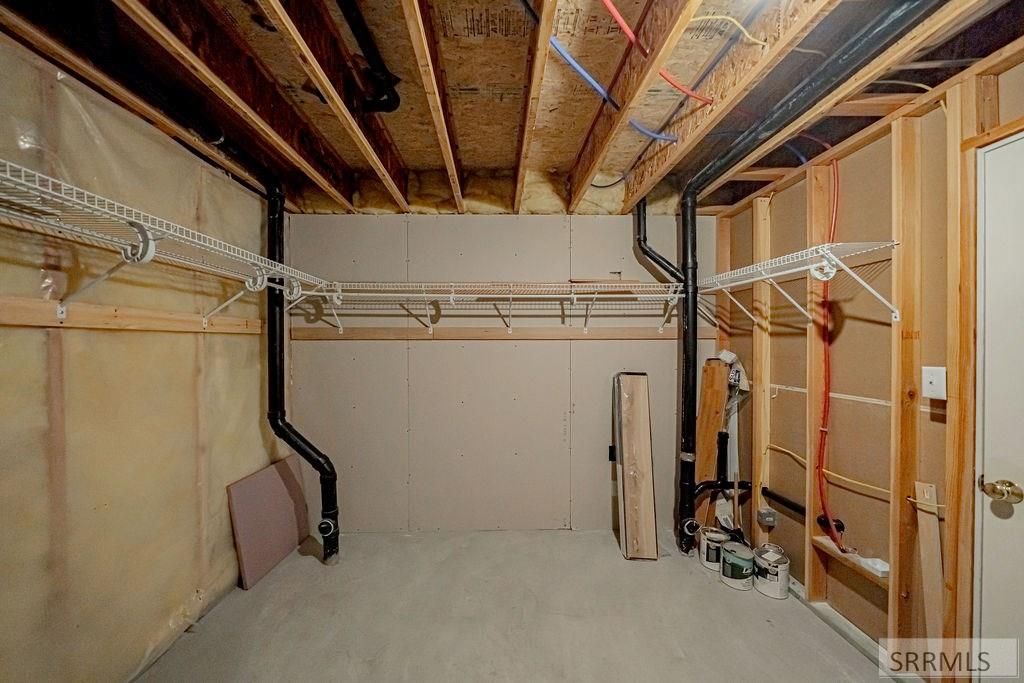 Image 69 of property listing at 484 Hickory Circle, Idaho Falls, ID 83404