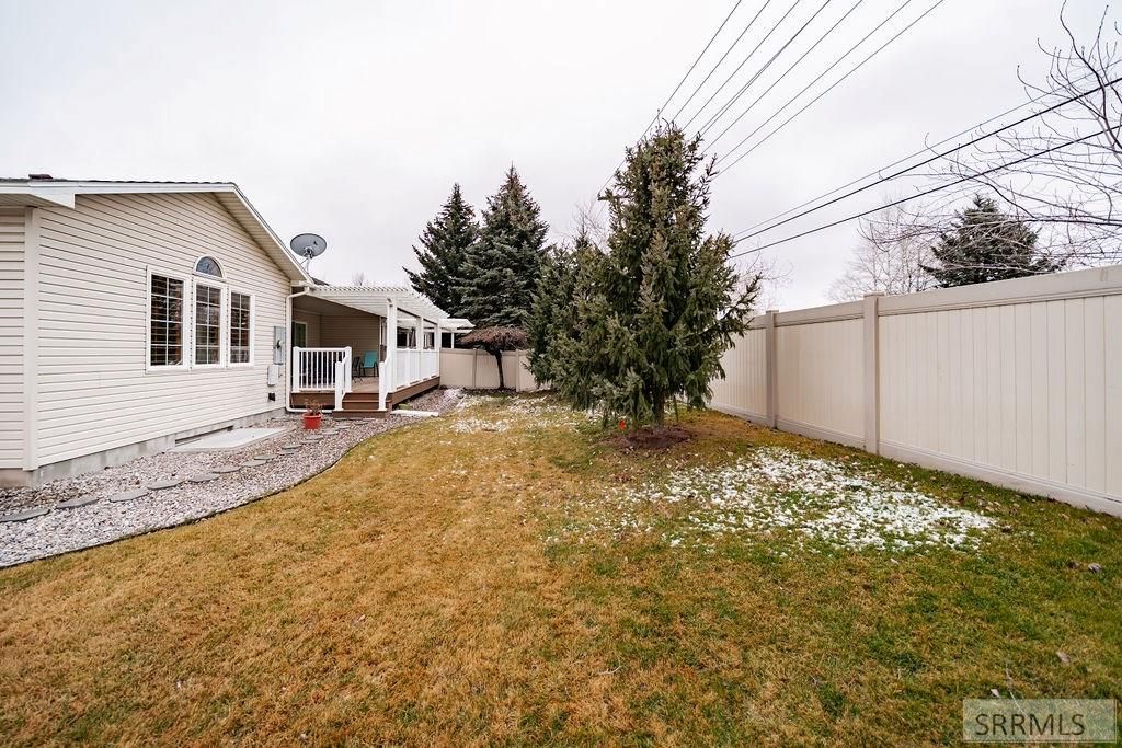 Image 73 of property listing at 484 Hickory Circle, Idaho Falls, ID 83404