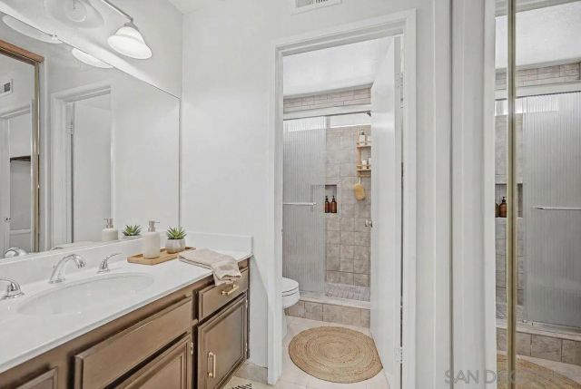 1721 Maxwell B, Corona, CA 92881