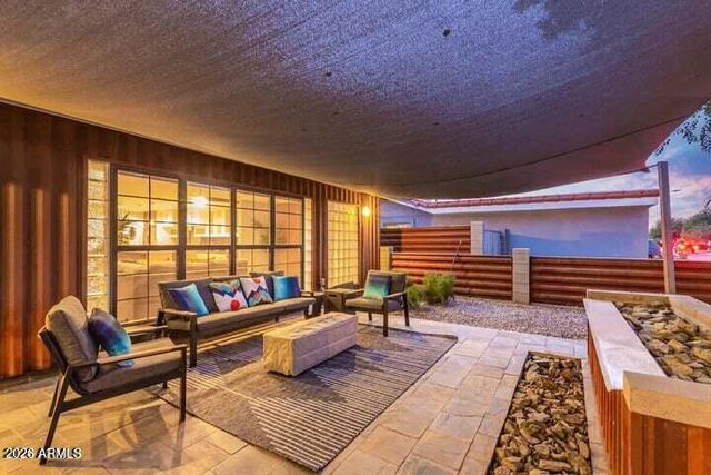 8325 E CRESTWOOD Way, Scottsdale, AZ 85250