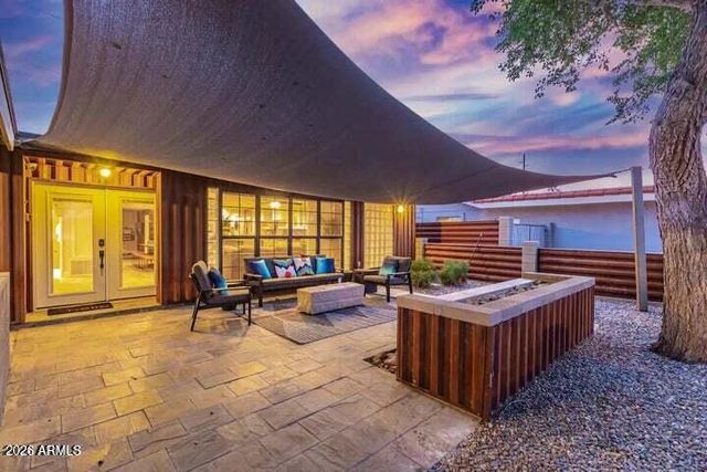 8325 E CRESTWOOD Way, Scottsdale, AZ 85250