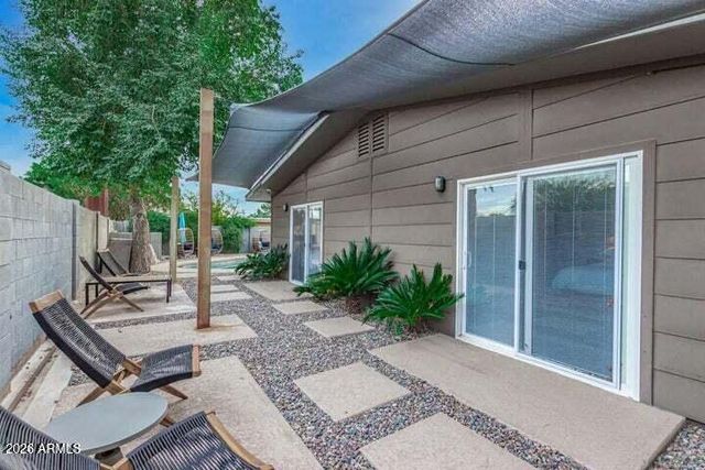 8325 E CRESTWOOD Way, Scottsdale, AZ 85250