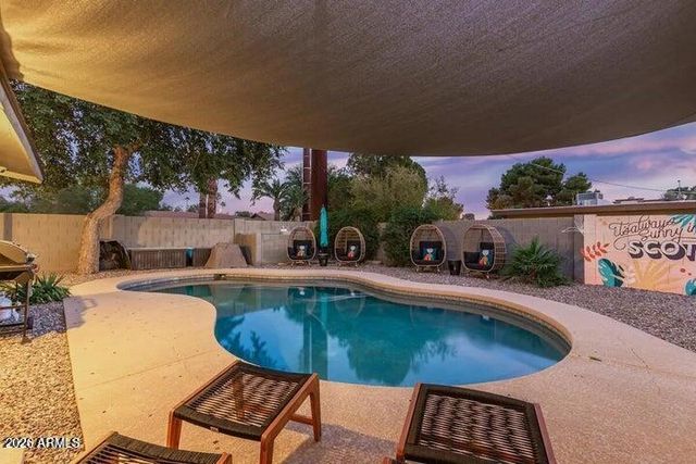 8325 E CRESTWOOD Way, Scottsdale, AZ 85250