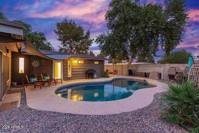 8325 E CRESTWOOD Way, Scottsdale, AZ 85250