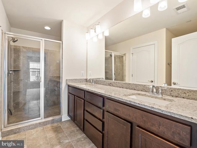 15930 CHIEFTAIN AVE, Derwood, MD 20855