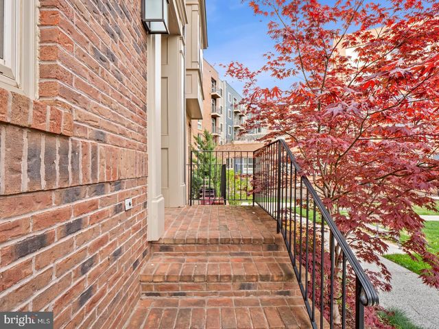 15930 CHIEFTAIN AVE, Derwood, MD 20855