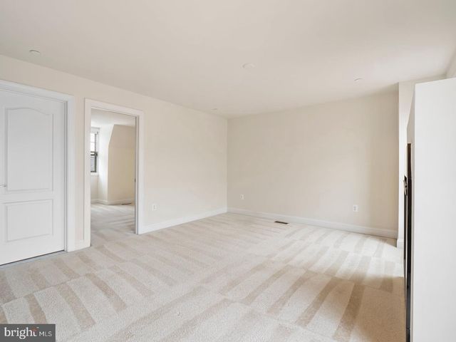 15930 CHIEFTAIN AVE, Derwood, MD 20855