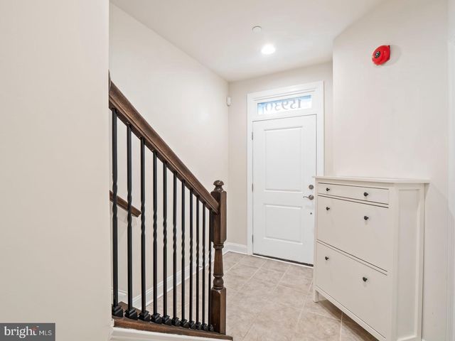 15930 CHIEFTAIN AVE, Derwood, MD 20855