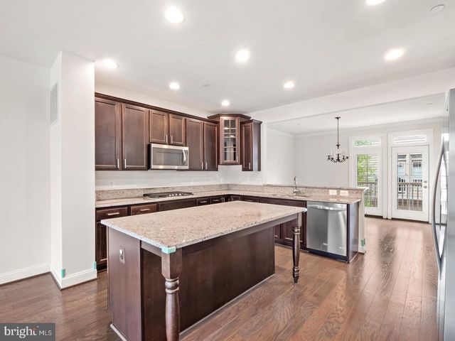 15930 CHIEFTAIN AVE, Derwood, MD 20855
