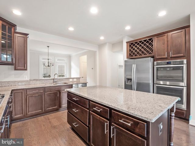 15930 CHIEFTAIN AVE, Derwood, MD 20855