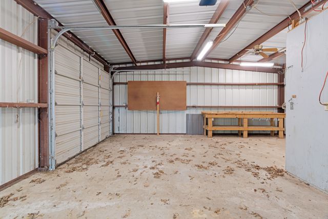 7757 Farm Road 137, Paris, TX 75460