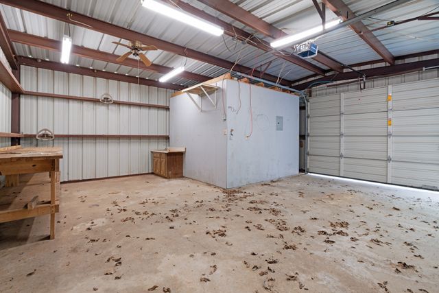 7757 Farm Road 137, Paris, TX 75460