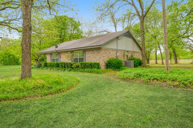 7757 Farm Road 137, Paris, TX 75460