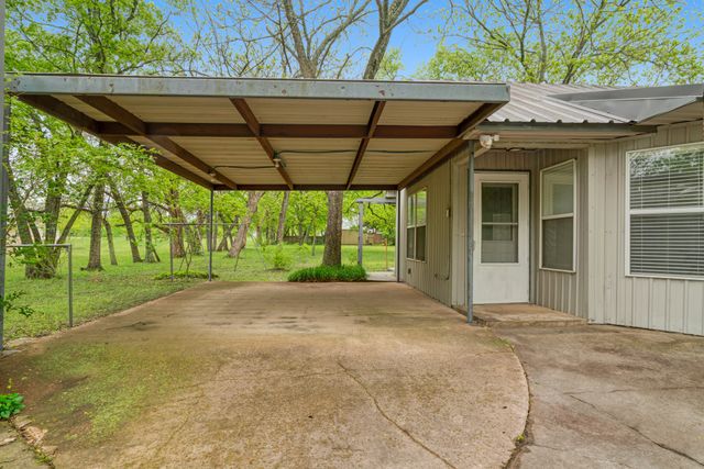 7757 Farm Road 137, Paris, TX 75460