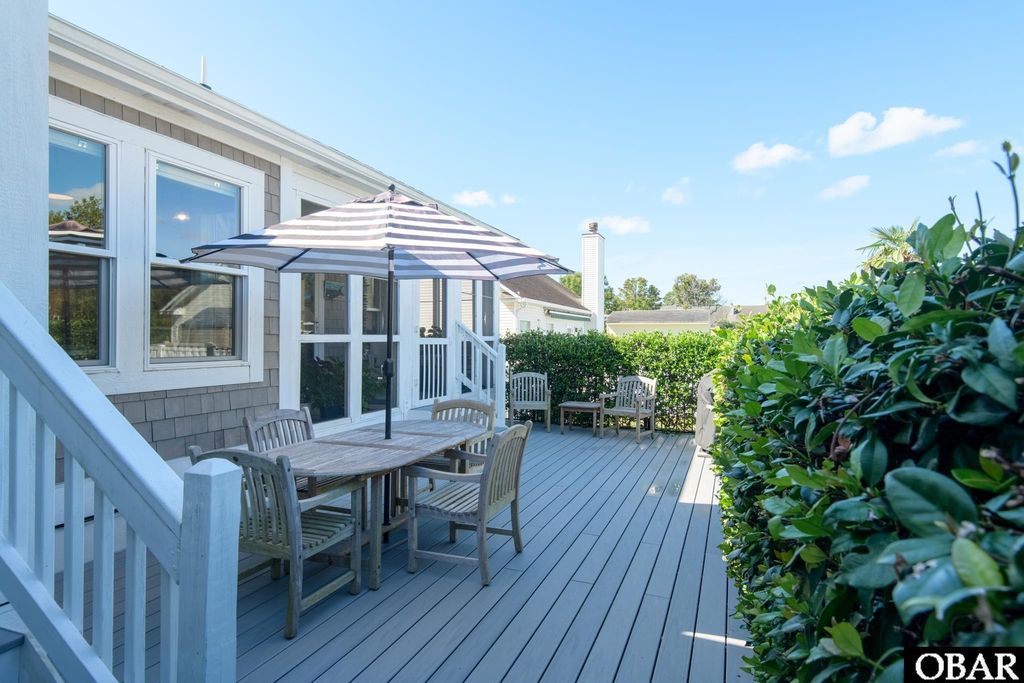 Image 23 of property listing at 122 W Waterside Lane, Nags Head, NC 27959