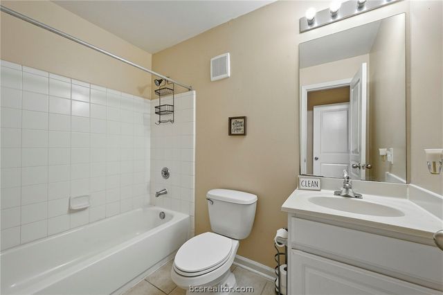 1725 Harvey Mitchell 1923, College Station, TX 77840