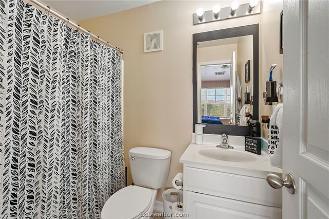 1725 Harvey Mitchell 1923, College Station, TX 77840