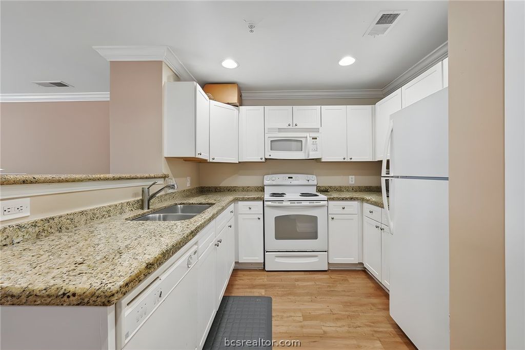 1725 Harvey Mitchell 1923, College Station, TX 77840 — photo 5