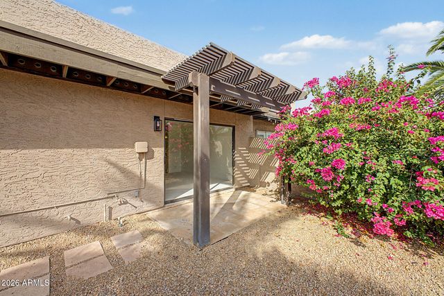 9471 E LAUREL Lane, Scottsdale, AZ 85260