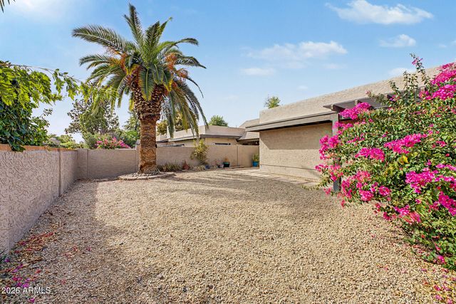 9471 E LAUREL Lane, Scottsdale, AZ 85260