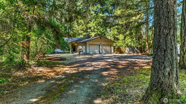 940 9th Avenue, Fox Island, WA 98333