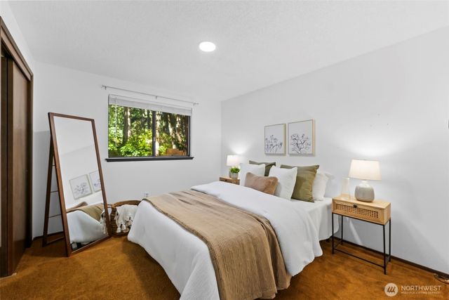 940 9th Avenue, Fox Island, WA 98333