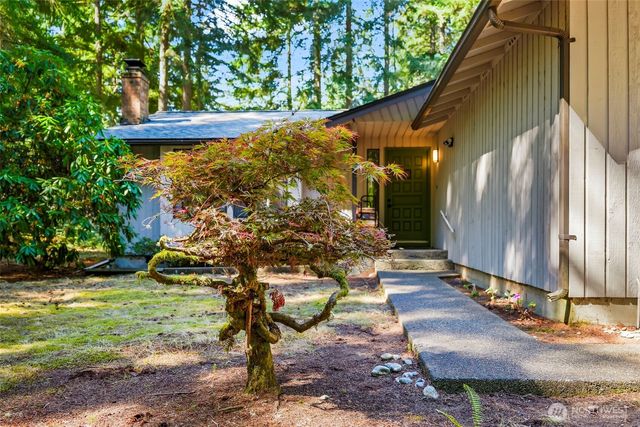 940 9th Avenue, Fox Island, WA 98333