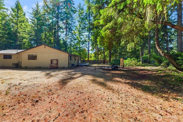 940 9th Avenue, Fox Island, WA 98333