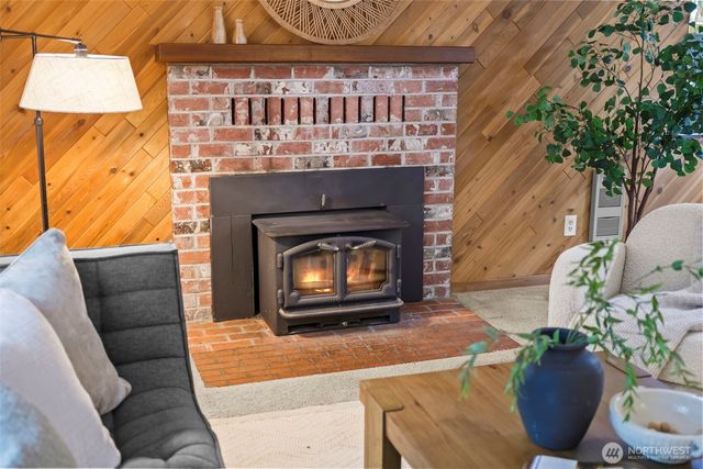 940 9th Avenue, Fox Island, WA 98333