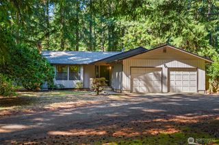 940 9th Avenue, Fox Island, WA 98333
