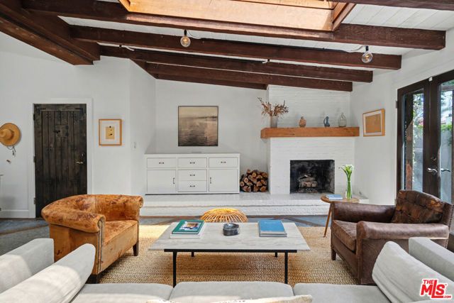 6356 Drexel Avenue, Los Angeles, CA 90048