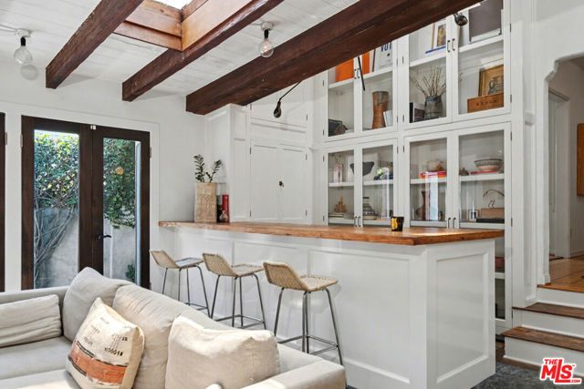 6356 Drexel Avenue, Los Angeles, CA 90048