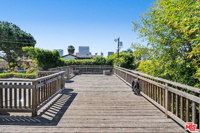 6356 Drexel Avenue, Los Angeles, CA 90048