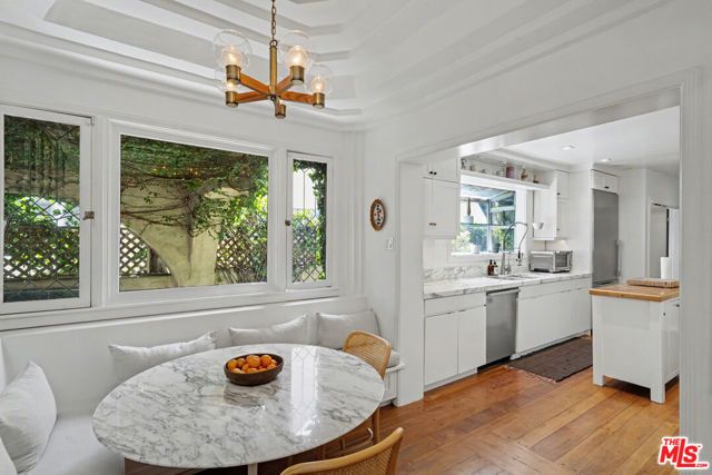6356 Drexel Avenue, Los Angeles, CA 90048