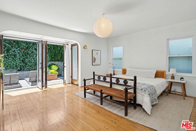 6356 Drexel Avenue, Los Angeles, CA 90048