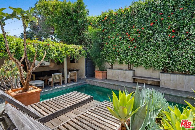 6356 Drexel Avenue, Los Angeles, CA 90048